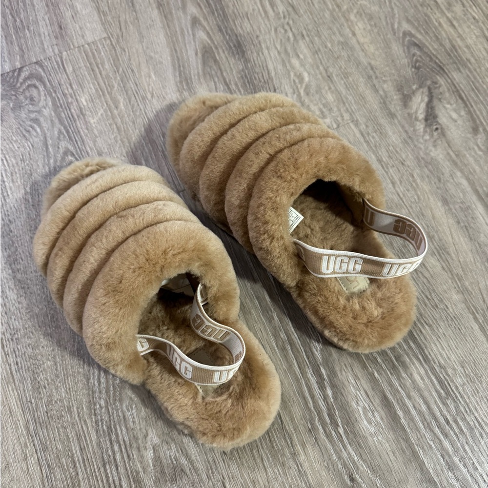 UGG Fluff Yeah Slippers 5Youth